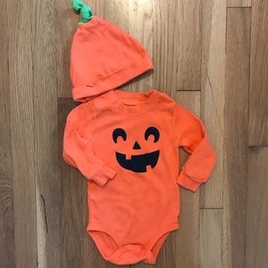 Carter’s pumpkin baby onesie